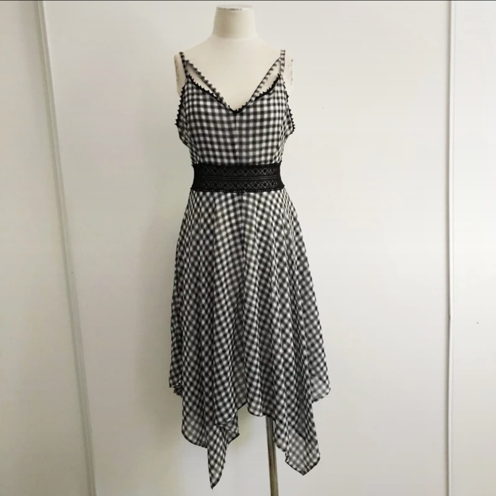 Plaid assymetrical dress